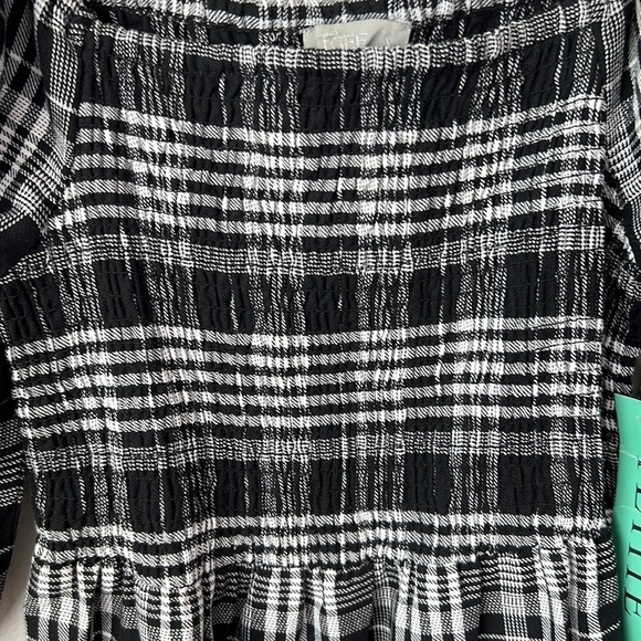 J Gee Petite Black And White Plaid Shirred Dress Size PS - Picture 3 of 5